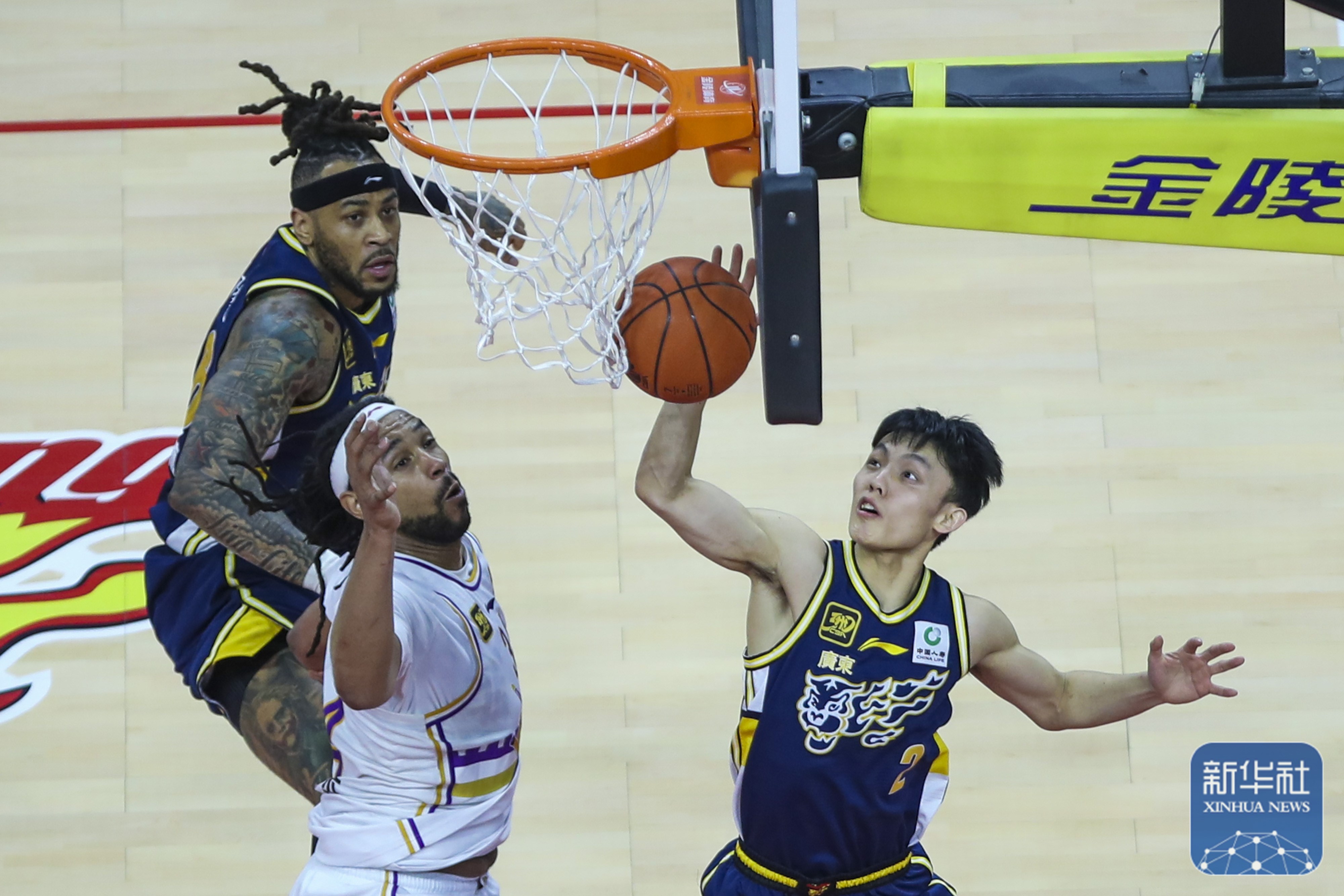 东亚地区的篮球联赛将迎来一场大洗牌，引发热议