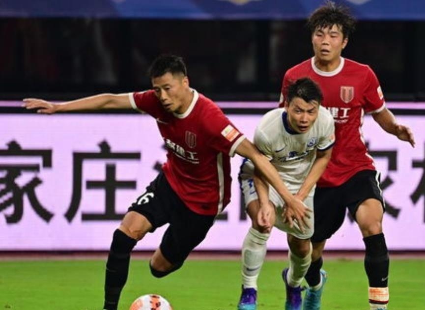 青岛中能客场战平泰州裕农,两队握手言和,气势如虹 青岛中能客场战平泰州裕农,两队握手言和,气势如虹