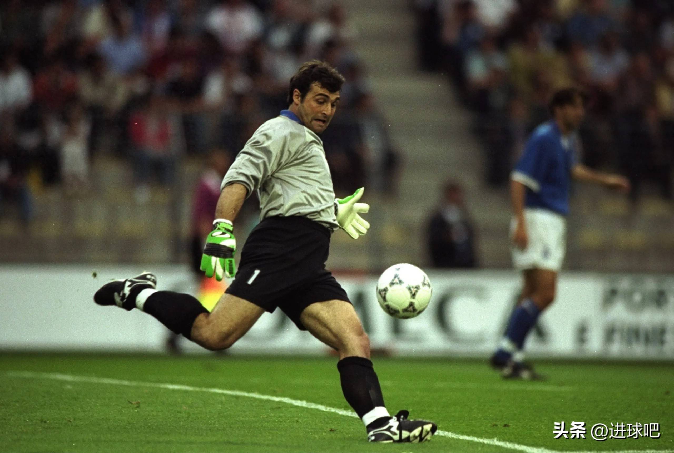 意大利选手表现高光,逆袭晋级,全场震撼的简单介绍 意大利选手表现高光,逆袭晋级,全场震撼的简单介绍