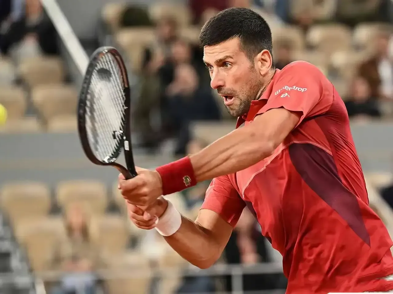 关于温网鏖战戴维斯杯，兹维列夫扛起全队的信息