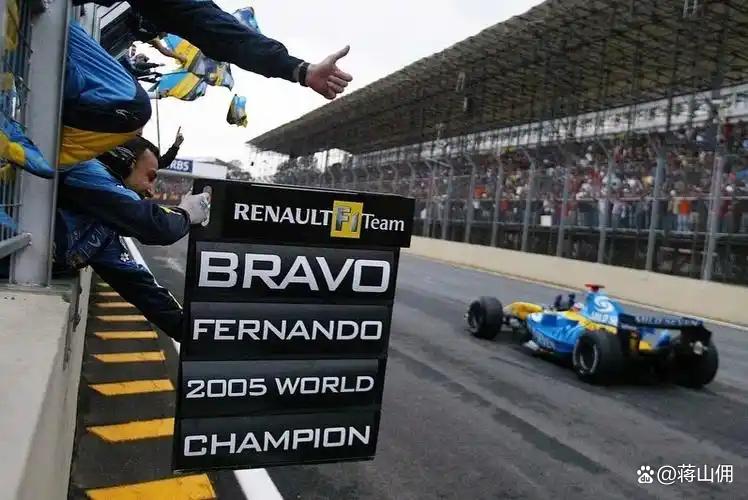 雷诺车队险胜威廉姆斯，阿隆索点燃赛场